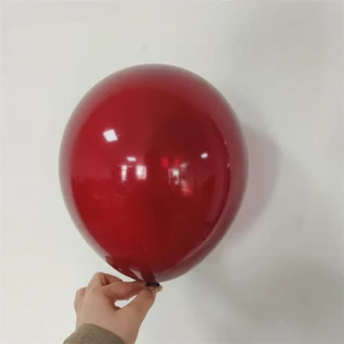 Deluxe Red & Gold Balloon Decoration Kit