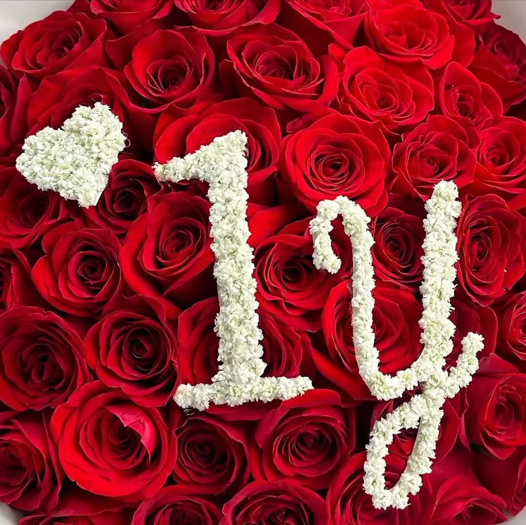 Chinese Red Rose Bouquet Made with 100 Roses and Gypsy Flower – Perfect for Proposal, Anniversary & Valentine’s Day