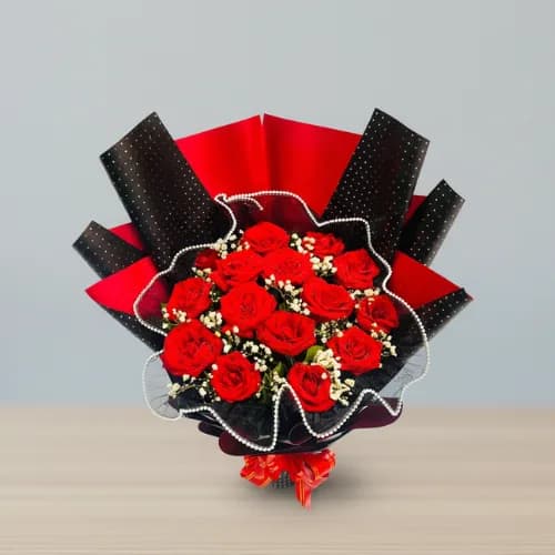 15 Red Roses in Premium Black & Red Wrap